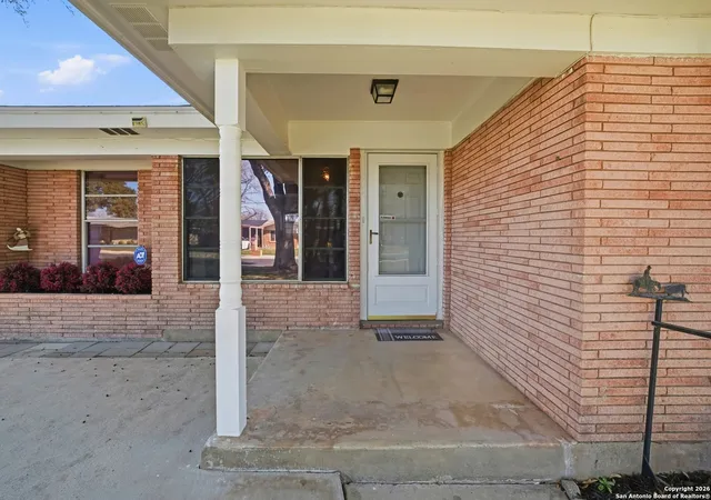 Photo 2 of Sale Pending at 2618 Tyne Dr, San Antonio, TX 78222 | MLS# 1934582 | Listing updated on 2026-02-05