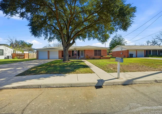 Photo 4 of Sale Pending at 2618 Tyne Dr, San Antonio, TX 78222 | MLS# 1934582 | Listing updated on 2026-02-05