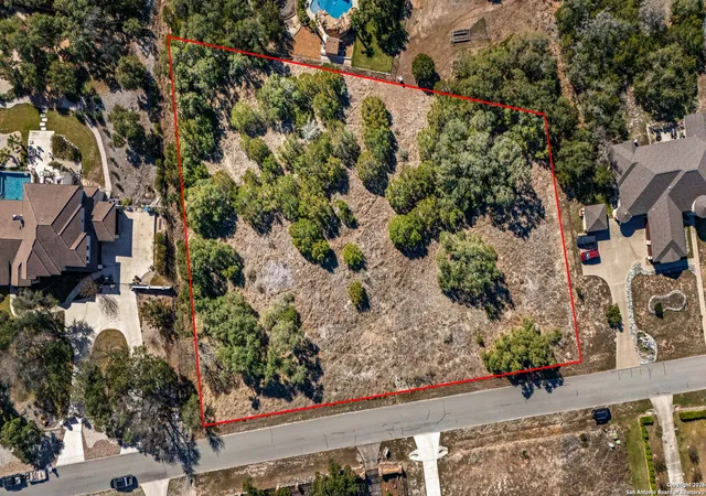Photo 3 of Sale Pending at 7810 Ramble Ridge, San Antonio, TX 78266 | MLS# 1934599 | Listing updated on 2026-05-15