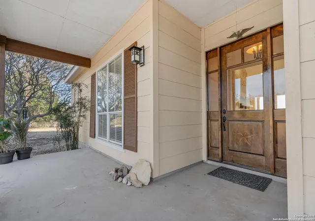 Photo 3 of Sale Pending at 3239 County Rd 467, Devine, TX 78016 | MLS# 1934697 | Listing updated on 2026-02-11