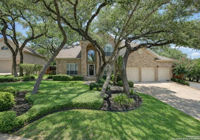 Photo 1 of Sale Pending at 2 Rossridge, San Antonio, TX 78248 | MLS# 1934739 | Listing updated on 2026-02-20