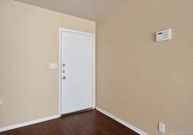 Photo 4 of Sale Pending at 5822 Castle Hunt, San Antonio, TX 78218 | MLS# 1934742 | Listing updated on 2026-05-14