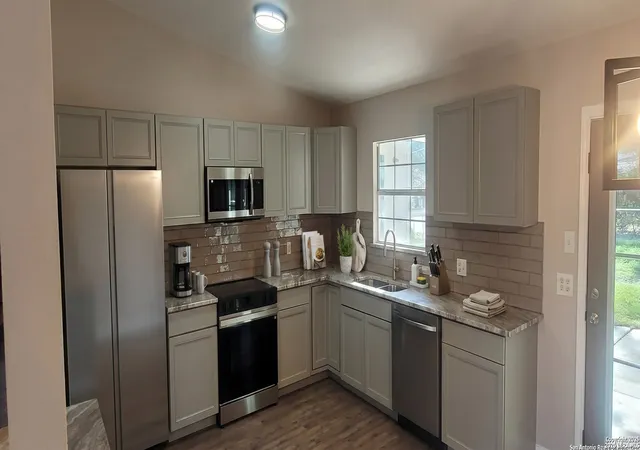 Photo 2 of Single family home for sale at 141 Trudy Lane, Universal City, TX 78148 | MLS# 1934743 | Listing updated on 2026-08-23