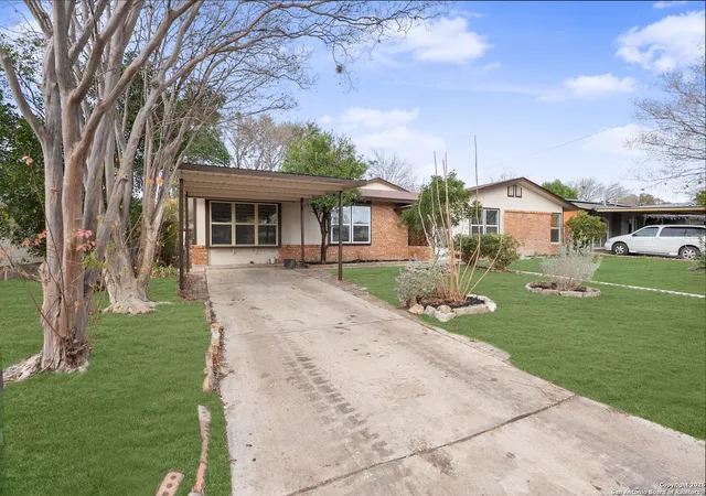 Homes for sale in San Antonio, TX | 3707 La Sabre, San Antonio, TX 78218 | MLS# 1934765
