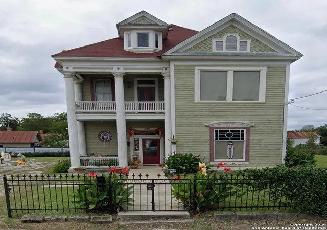 Photo 1 of Single family home for sale at 315 N Hackberry, San Antonio, TX 78202 | MLS# 1934768 | Listing updated on 2026-01-28