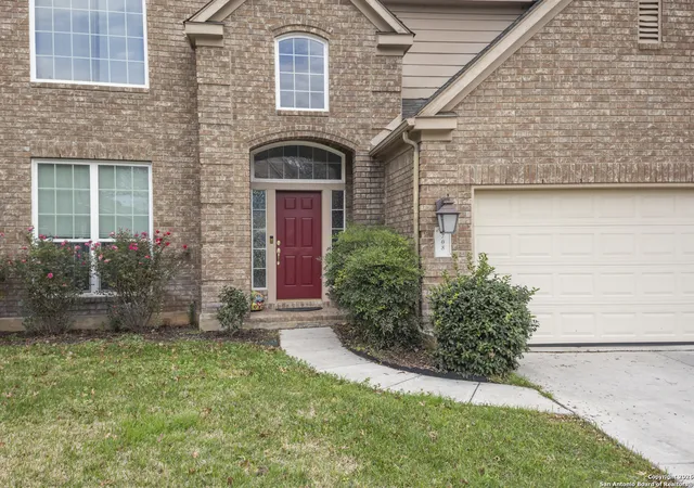 Photo 3 of Sale Pending at 708 Wooded, Schertz, TX 78154 | MLS# 1934792 | Listing updated on 2026-02-11