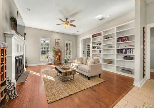 Photo 4 of Single family home for sale at 9833 Saxet, Boerne, TX 78006 | MLS# 1934795 | Listing updated on 2026-02-27