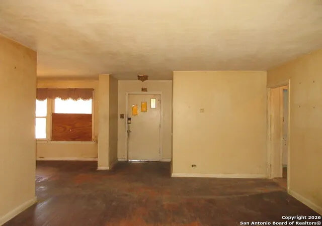 Photo 3 of Sale Pending at 446 Concord, San Antonio, TX 78201 | MLS# 1934808 | Listing updated on 2026-04-10