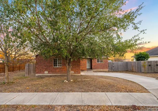 Photo 3 of Sale Pending at 60 3rd, Converse, TX 78109 | MLS# 1934815 | Listing updated on 2026-02-08