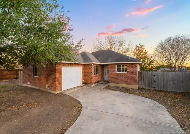 Photo 3 of Sale Pending at 60 3rd, Converse, TX 78109 | MLS# 1934815 | Listing updated on 2026-02-08