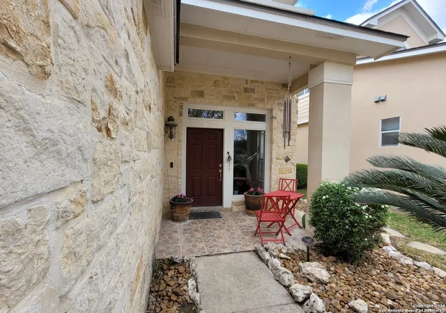 Photo 3 of Single family home for sale at 4823 Shavano Ct, San Antonio, TX 78230 | MLS# 1934846 | Listing updated on 2026-01-29
