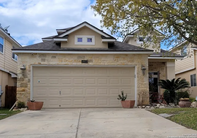 Photo 1 of Single family home for sale at 4823 Shavano Ct, San Antonio, TX 78230 | MLS# 1934846 | Listing updated on 2026-01-29