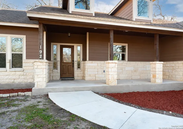 Photo 3 of Sale Pending at 192 Great Oaks Blvd, La Vernia, TX 78121 | MLS# 1934876 | Listing updated on 2026-05-11