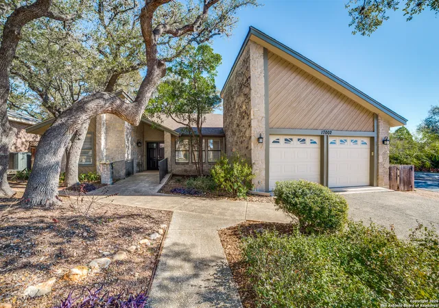 Photo 2 of Sale Pending at 17002 Summer Crk, San Antonio, TX 78248 | MLS# 1934908 | Listing updated on 2026-02-15