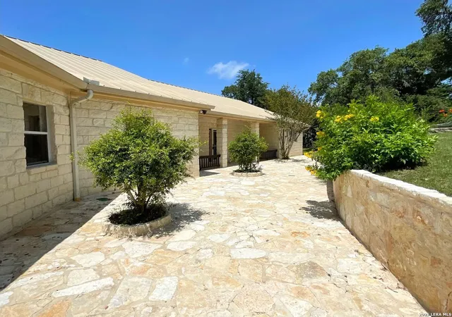 Photo 4 of Sale Pending at 1221 Sundown Trl, Fischer, TX 78623 | MLS# 1934922 | Listing updated on 2026-08-24