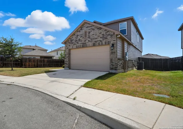 3rd image of 12928 Cicely Ct, Saint Hedwig, TX 78152 | MLS# 1934995
