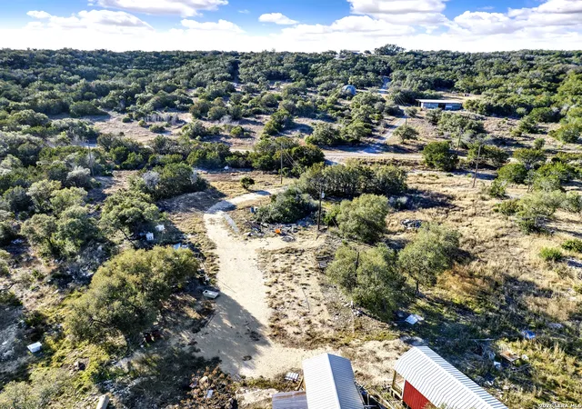 10th image of 388 County Road 243, Hondo, TX 78861 | MLS# 1935135