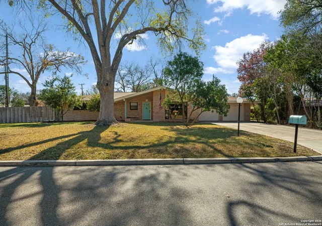 Photo 3 of Sale Pending at 234 Driftwind, Windcrest, TX 78239 | MLS# 1935137 | Listing updated on 2026-02-04