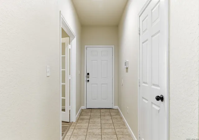 Photo 2 of Single family home for sale at 7618 Paraiso, Boerne, TX 78015 | MLS# 1935287 | Listing updated on 2026-04-04
