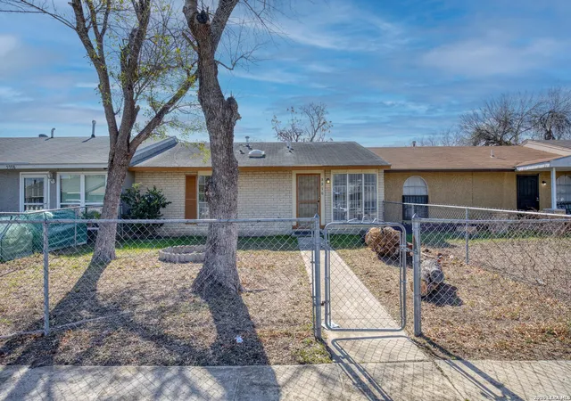 Photo 2 of Sale Pending at 5910 Fairgreen, San Antonio, TX 78242 | MLS# 1935298 | Listing updated on 2026-02-21