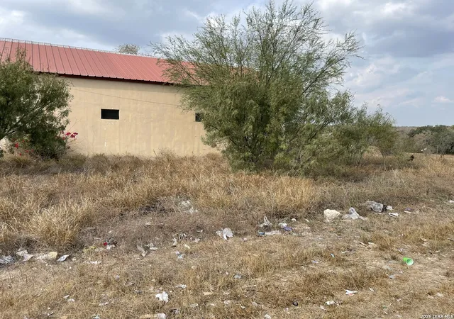 Photo 2 of Land for sale at Tbd N Hwy 37 Access, Three Rivers, TX 78071 | MLS# 1935338 | Listing updated on 2026-10-05