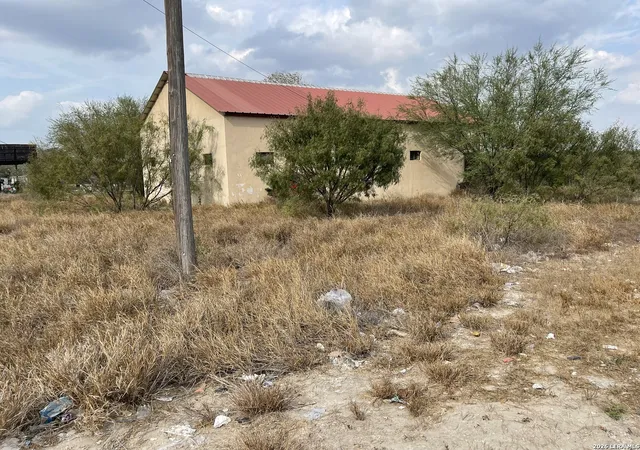 Photo 3 of Land for sale at Tbd N Hwy 37 Access, Three Rivers, TX 78071 | MLS# 1935338 | Listing updated on 2026-10-05