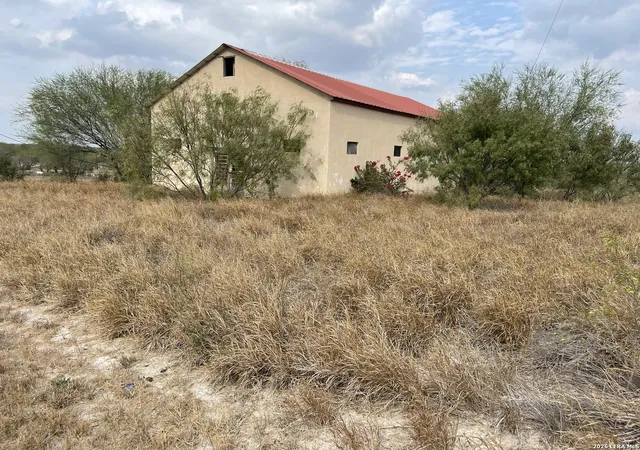 Photo 1 of Land for sale at Tbd N Hwy 37 Access, Three Rivers, TX 78071 | MLS# 1935338 | Listing updated on 2026-10-05