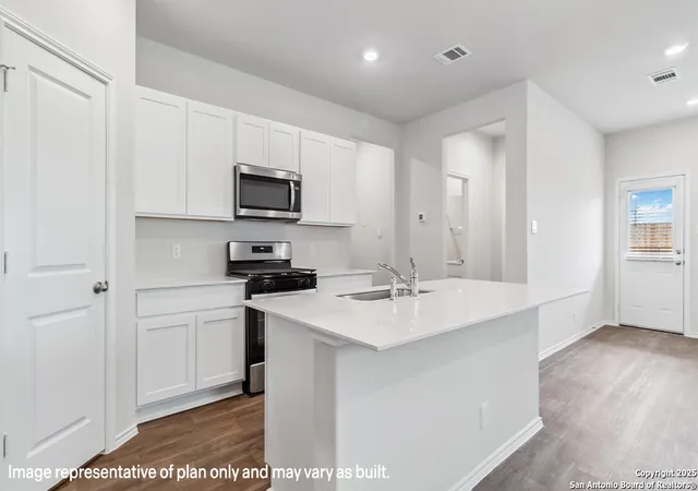 5th image of 14427 Nolan Garnet, San Antonio, TX 78253 | MLS# 1935351