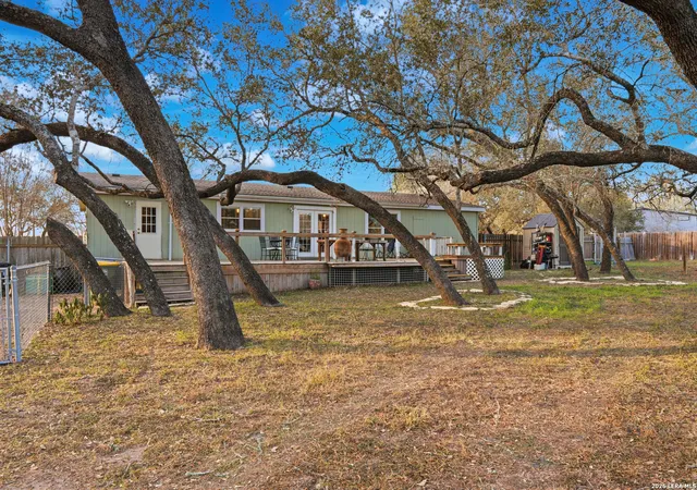 Photo 3 of Manufactured home for sale at 5102 Savannah Way, Von Ormy, TX 78073 | MLS# 1935423 | Listing updated on 2026-04-27