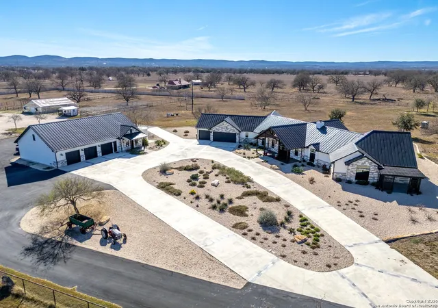 Photo 4 of Single family home for sale at 2021 Fm 3240, Bandera, TX 78003 | MLS# 1935431 | Listing updated on 2026-07-18