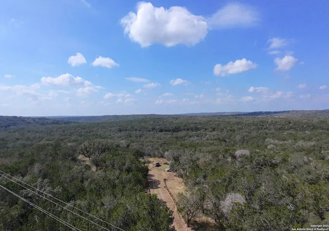 5th image of 890 County Road 246, Hondo, TX 78861 | MLS# 1935449