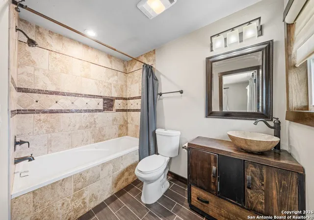 Photo 4 of Sale Pending at 104 Westwood, Kerrville, TX 78028 | MLS# 1935500 | Listing updated on 2026-02-06