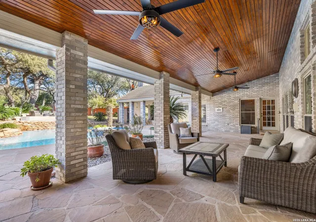 Photo 1 of Sale Pending at 519 Stonewood St, San Antonio, TX 78216 | MLS# 1935531 | Listing updated on 2026-01-31