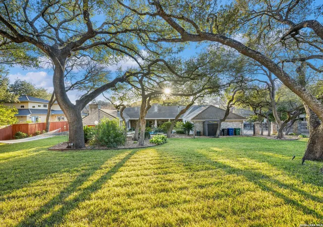 Photo 3 of Sale Pending at 519 Stonewood St, San Antonio, TX 78216 | MLS# 1935531 | Listing updated on 2026-01-31