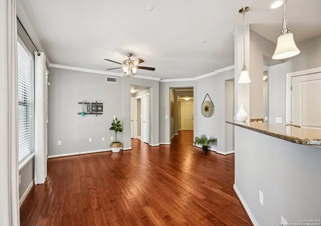 4th image of 7342 Oak Manor, San Antonio, TX 78229