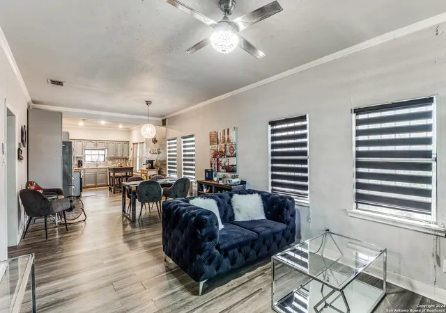 4th image of 1002 Lee Hall, San Antonio, TX 78201 | MLS# 1935575