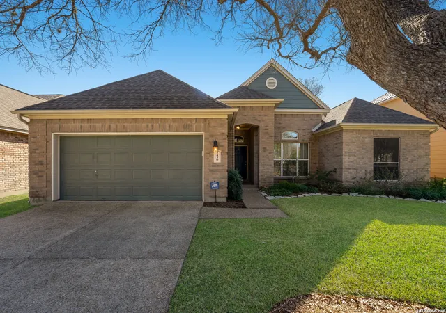 Photo 2 of Sale Pending at 2430 Enfield Grv, San Antonio, TX 78231 | MLS# 1935783 | Listing updated on 2026-02-04