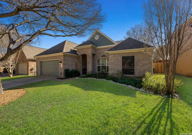 Photo 3 of Sale Pending at 2430 Enfield Grv, San Antonio, TX 78231 | MLS# 1935783 | Listing updated on 2026-02-04
