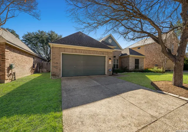 Photo 3 of Sale Pending at 2430 Enfield Grv, San Antonio, TX 78231 | MLS# 1935783 | Listing updated on 2026-02-04