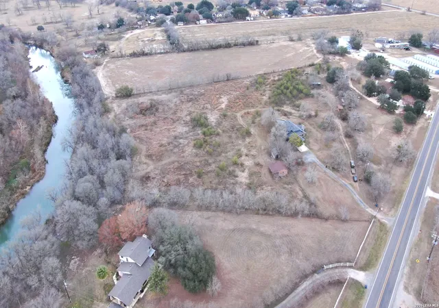 Photo 1 of Single family home for sale at 1920 Fm 477, Seguin, TX 78155 | MLS# 1935801 | Listing updated on 2026-03-30