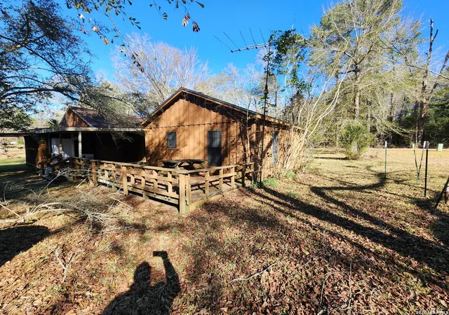 4th image of 245 County Road 298, Jasper, TX 75951 | MLS# 1935811