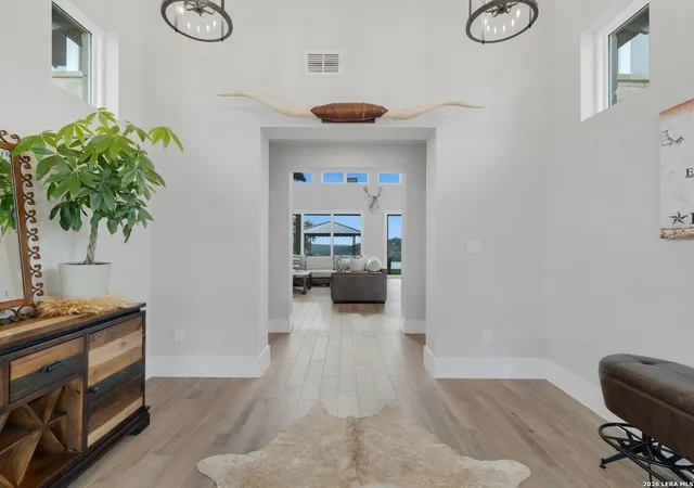 Photo 3 of House for sale at 298 Table Rock, Helotes, TX 78023 | MLS# 1935821 | Listing updated on 2026-08-30