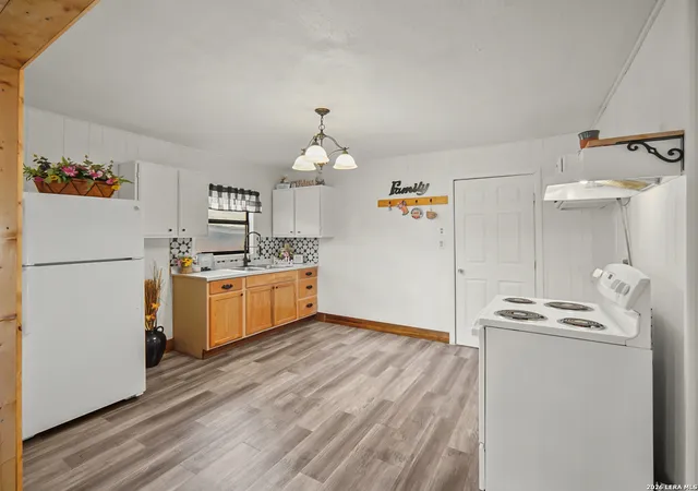 2nd image of 429 Palo Alto, Von Ormy, TX 78073 | MLS# 1935830