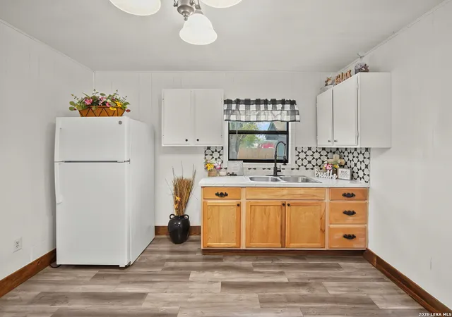 3rd image of 429 Palo Alto, Von Ormy, TX 78073 | MLS# 1935830