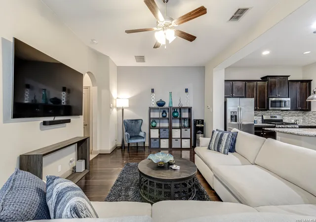 Photo 4 of Single family home for sale at 17411 Brachetto, San Antonio, TX 78247 | MLS# 1935859 | Listing updated on 2026-04-19