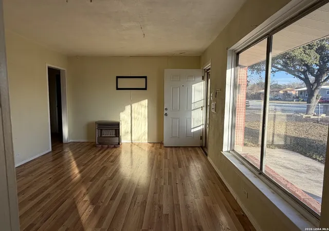 3rd image of 1007 La Manda, San Antonio, TX 78201 | MLS# 1935871