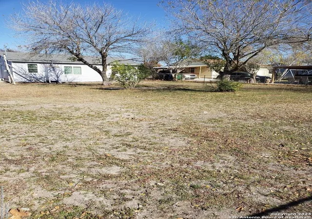Photo 2 of Single family home for sale at 314 W Petaluma Blvd, San Antonio, TX 78221 | MLS# 1935896 | Listing updated on 2026-02-02