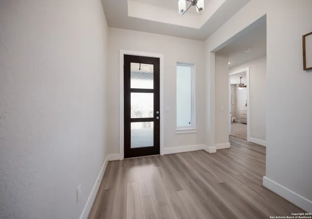 Photo 4 of Single family home for sale at 652 Vale Ct, New Braunfels, TX 78132 | MLS# 1935902 | Listing updated on 2026-07-31
