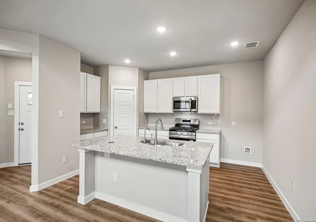 Photo 4 of Single family home for sale at 5934 Willow Point, San Antonio, TX 78219 | MLS# 1935939 | Listing updated on 2026-06-17