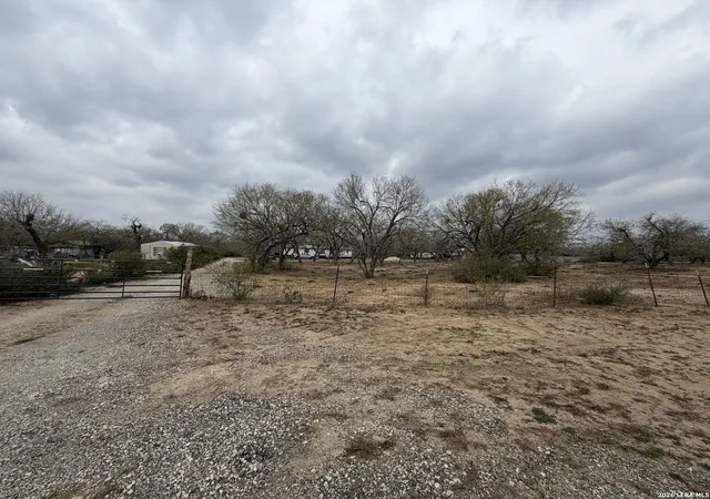 Photo 4 of Single family home for sale at 21115 Spanish Grant, San Antonio, TX 78264 | MLS# 1936028 | Listing updated on 2026-09-18